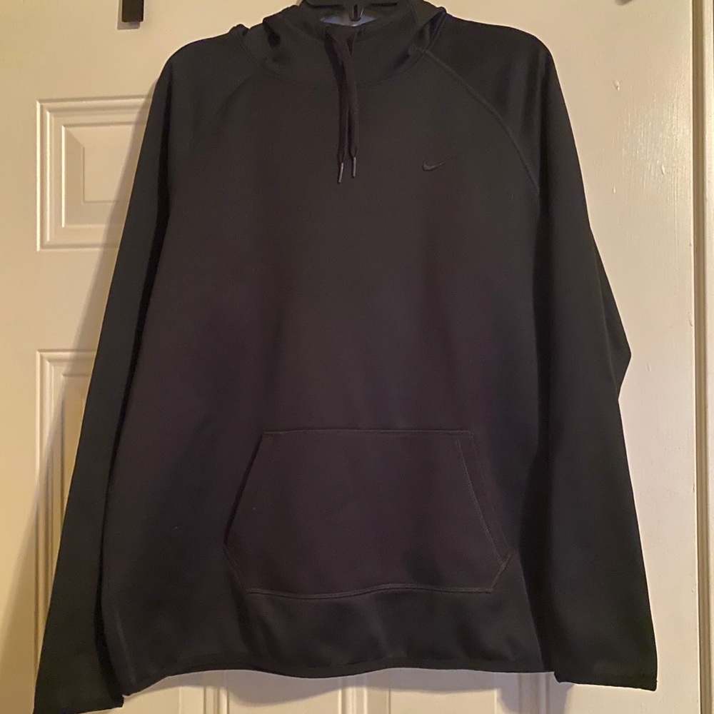 Women’s Black Nike Therma-Fit Hoodie